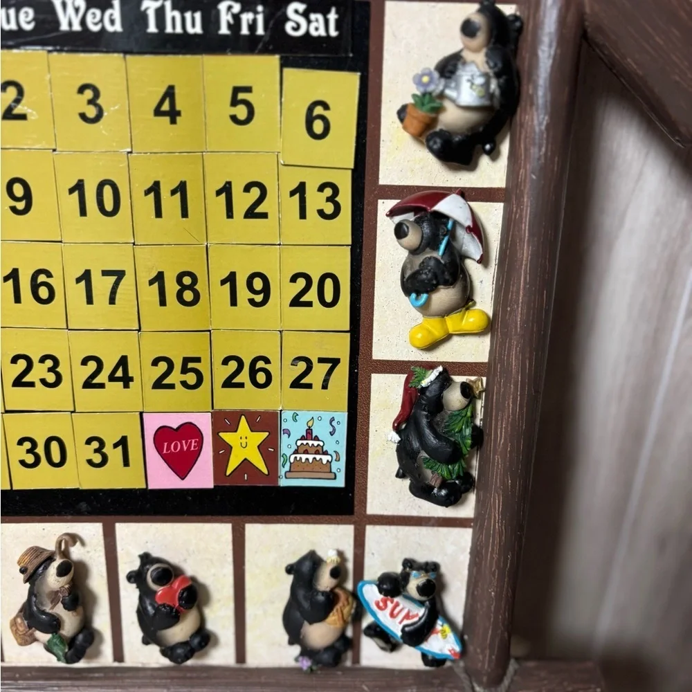 Perpetual Wall Calendar with Bear Animal Figures Collectible Vintage